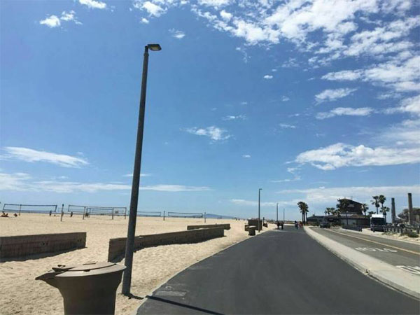 YH533388银河鹅颈柱顶灯工程案例
